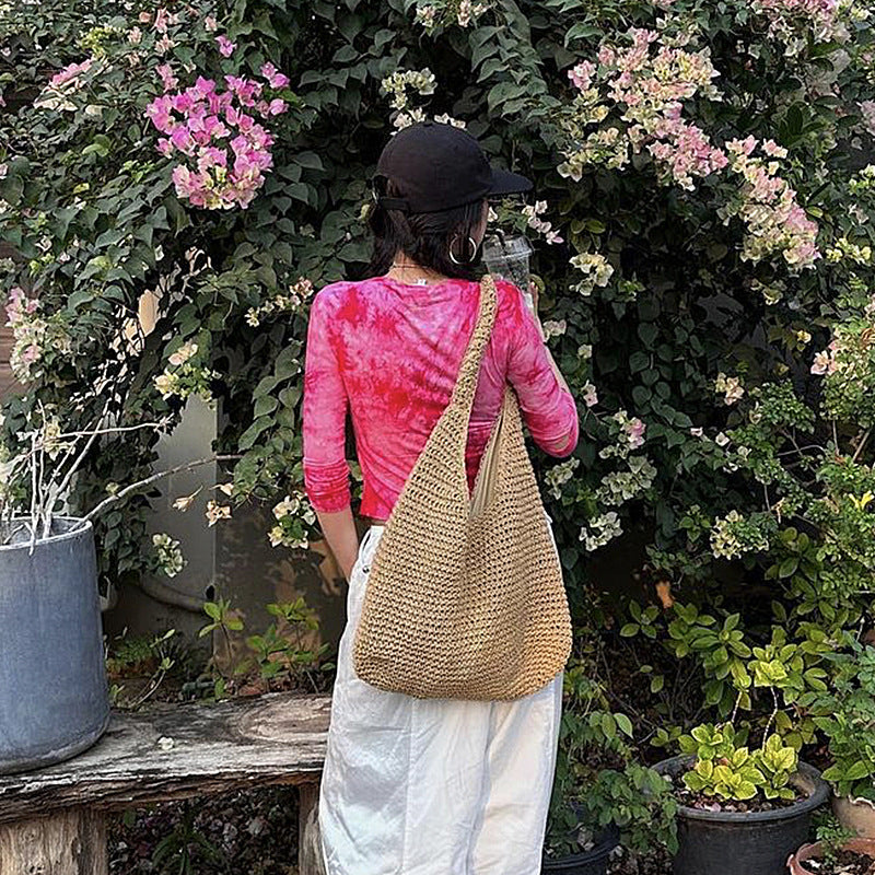 Women’s Woven Straw Beach Tote Bag