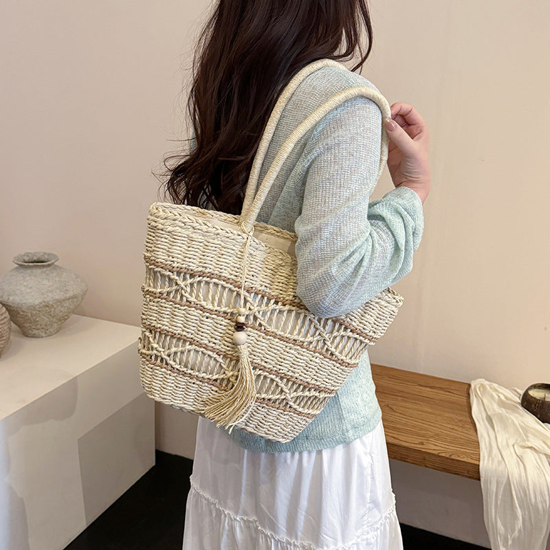 Women’s Straw Woven Tote Bag